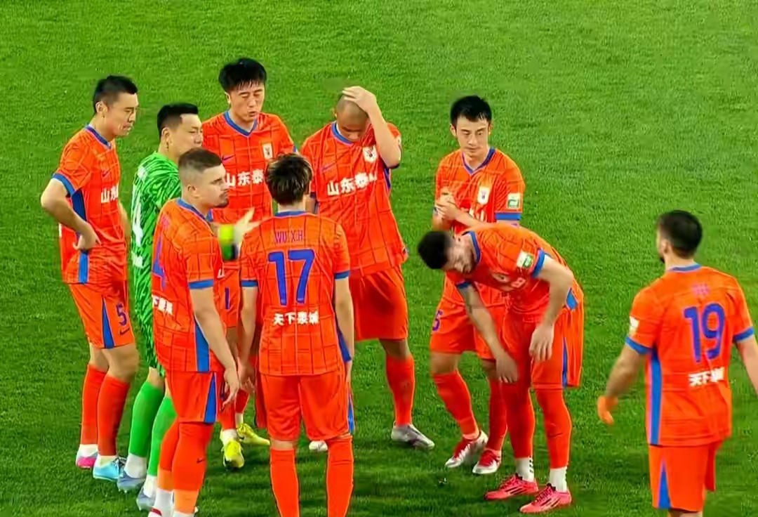 山东鲁能对阵天津泰达，谁能占据上风？(山东鲁能和天津泰达的比赛)