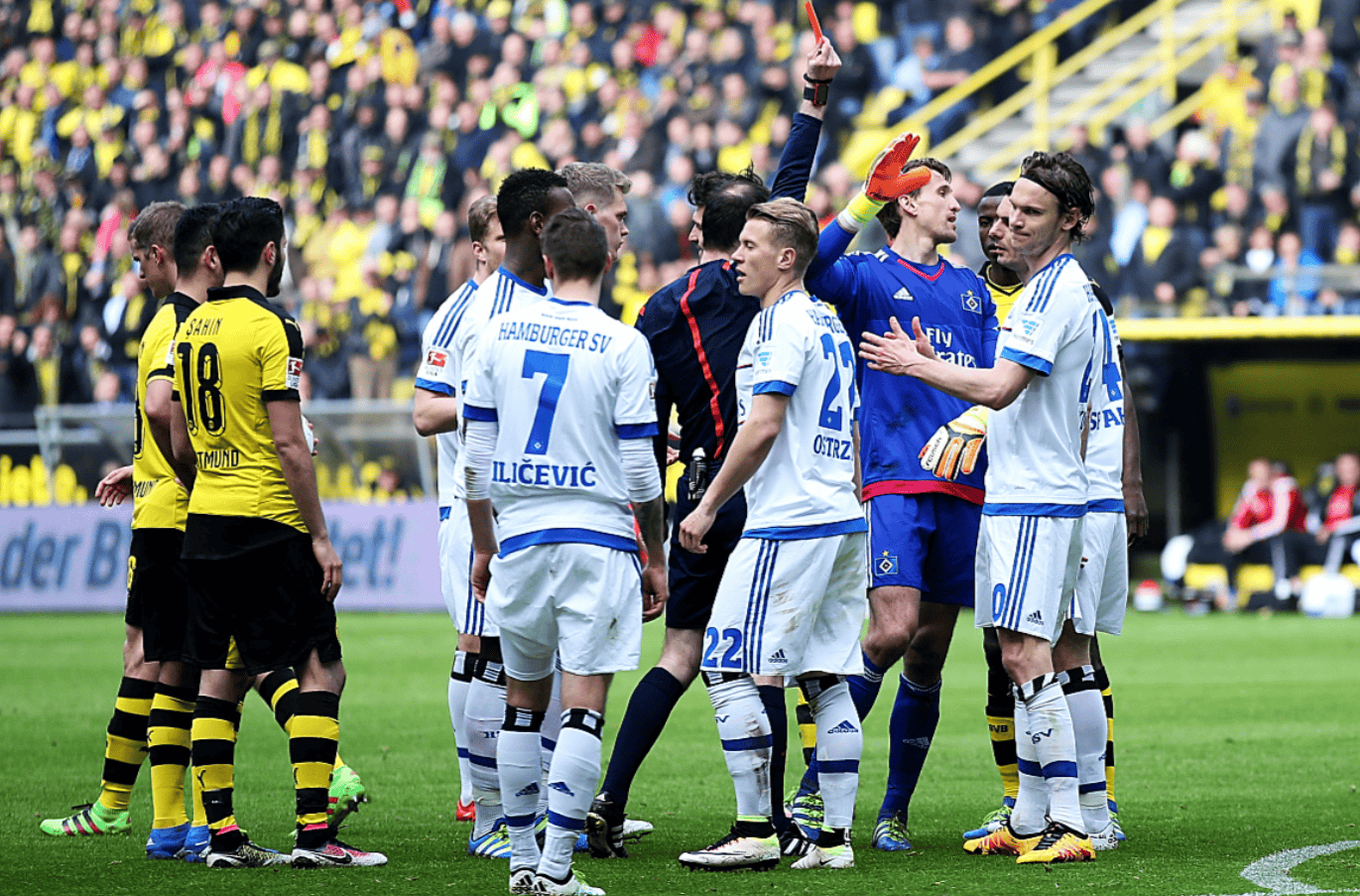 dafabet-重要足球比赛中取得重要胜利的球队是